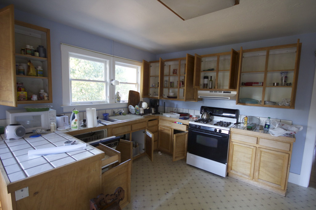 Fully stocked kitchen....